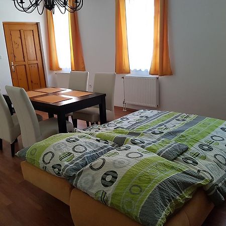 Apartman Kaszas Central Mosonmagyaróvár 外观 照片