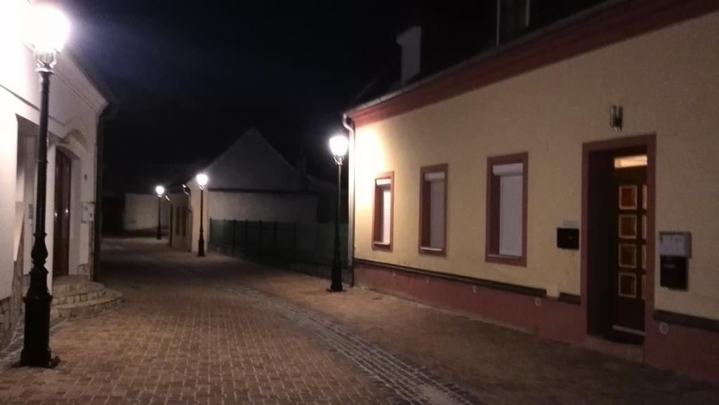 Apartman Kaszas Central Mosonmagyaróvár 外观 照片