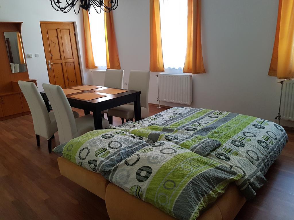 Apartman Kaszas Central Mosonmagyaróvár 外观 照片